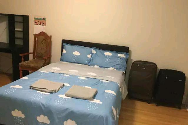 Private Rooms 5 Min Finch West Subway - York University Toronto Bagian luar foto