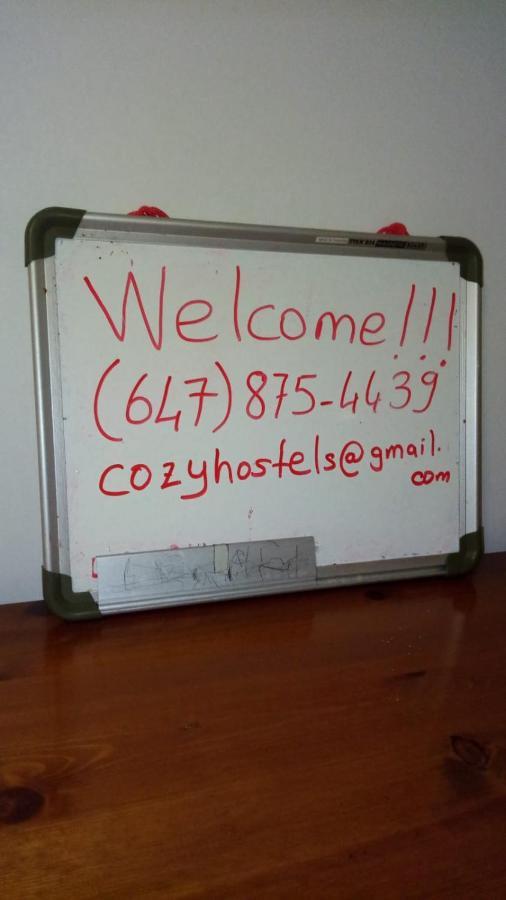 Private Rooms 5 Min Finch West Subway - York University Toronto Bagian luar foto